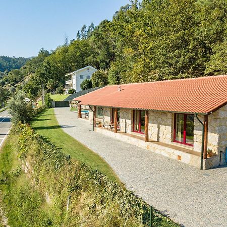 Assento Do Cavado By House And People Villa Valdosende Luaran gambar